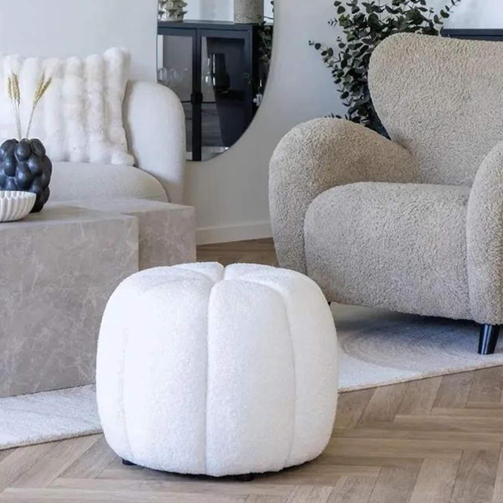 CREATING COSY READING NOOKS: FURNITURE ESSENTIALS FOR BOOK LOVERS